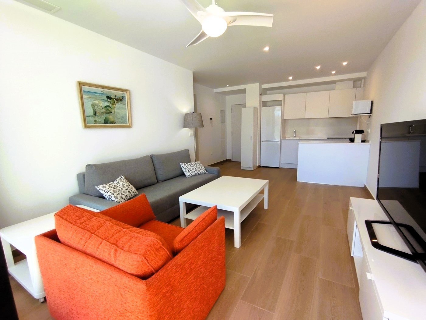 Ground Floor for sale on the first line in Denia